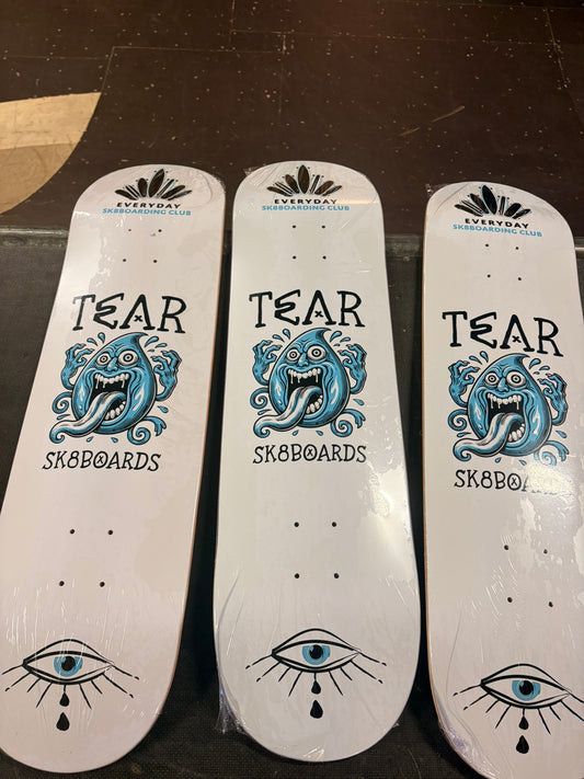 B: Tear Sk8board Deck