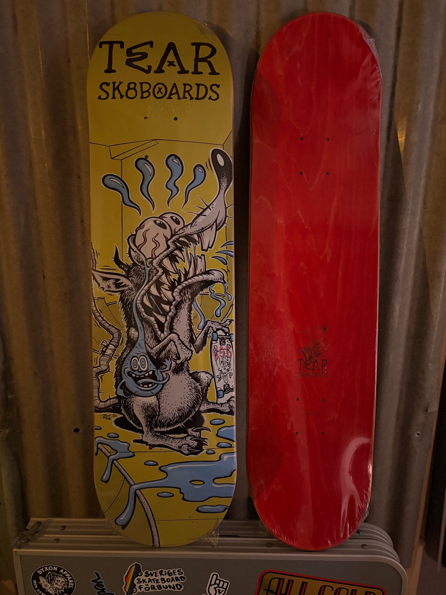 B: ShedRat Skateboard Deck