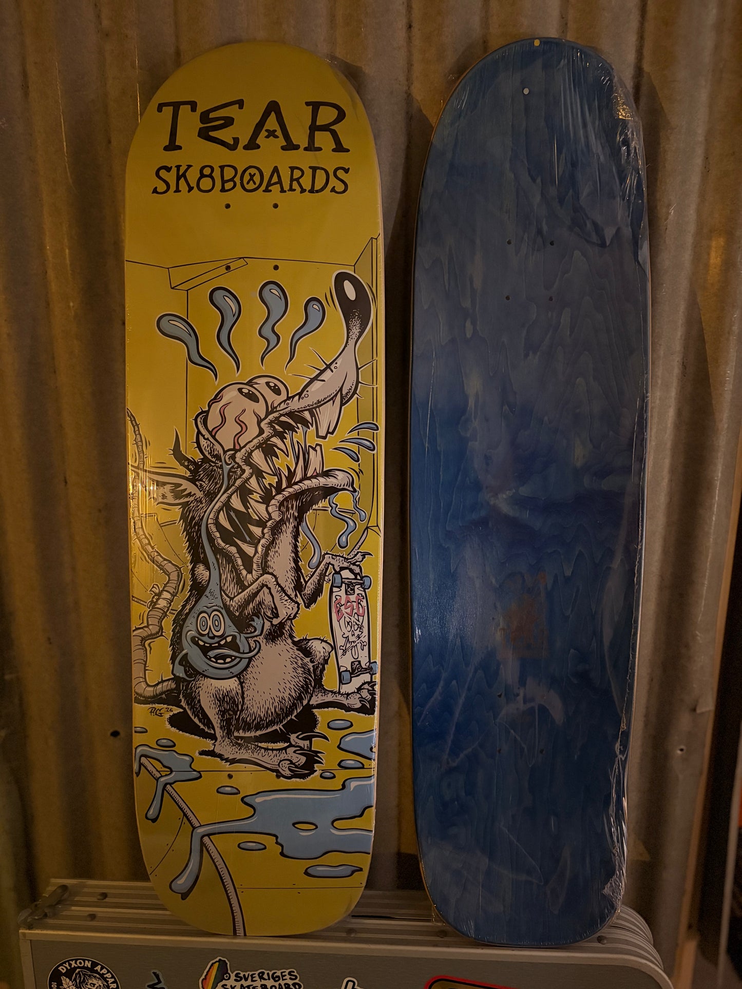 B: ShedRat Skateboard Deck