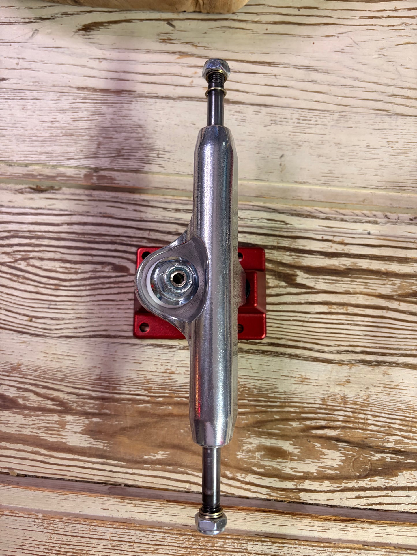B: Lurpiv Gen 3 Hollow Red