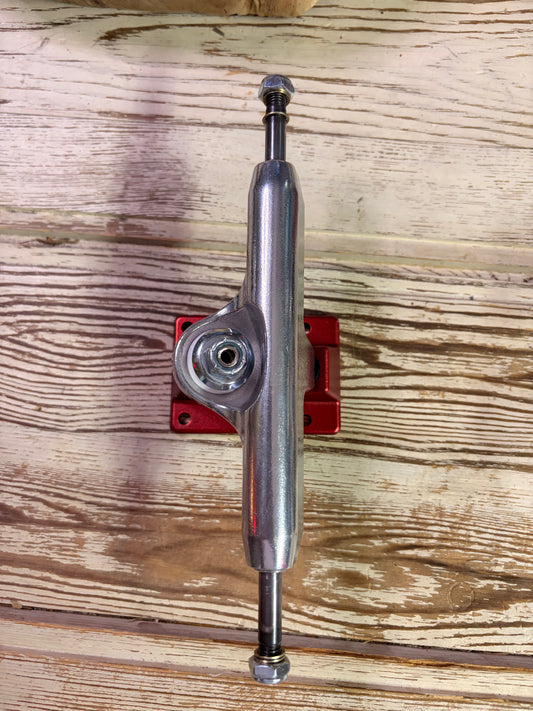 B: Lurpiv Gen 3 Hollow Red