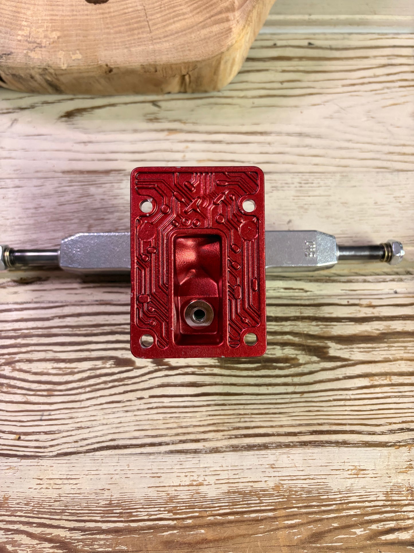 B: Lurpiv Gen 3 Hollow Red