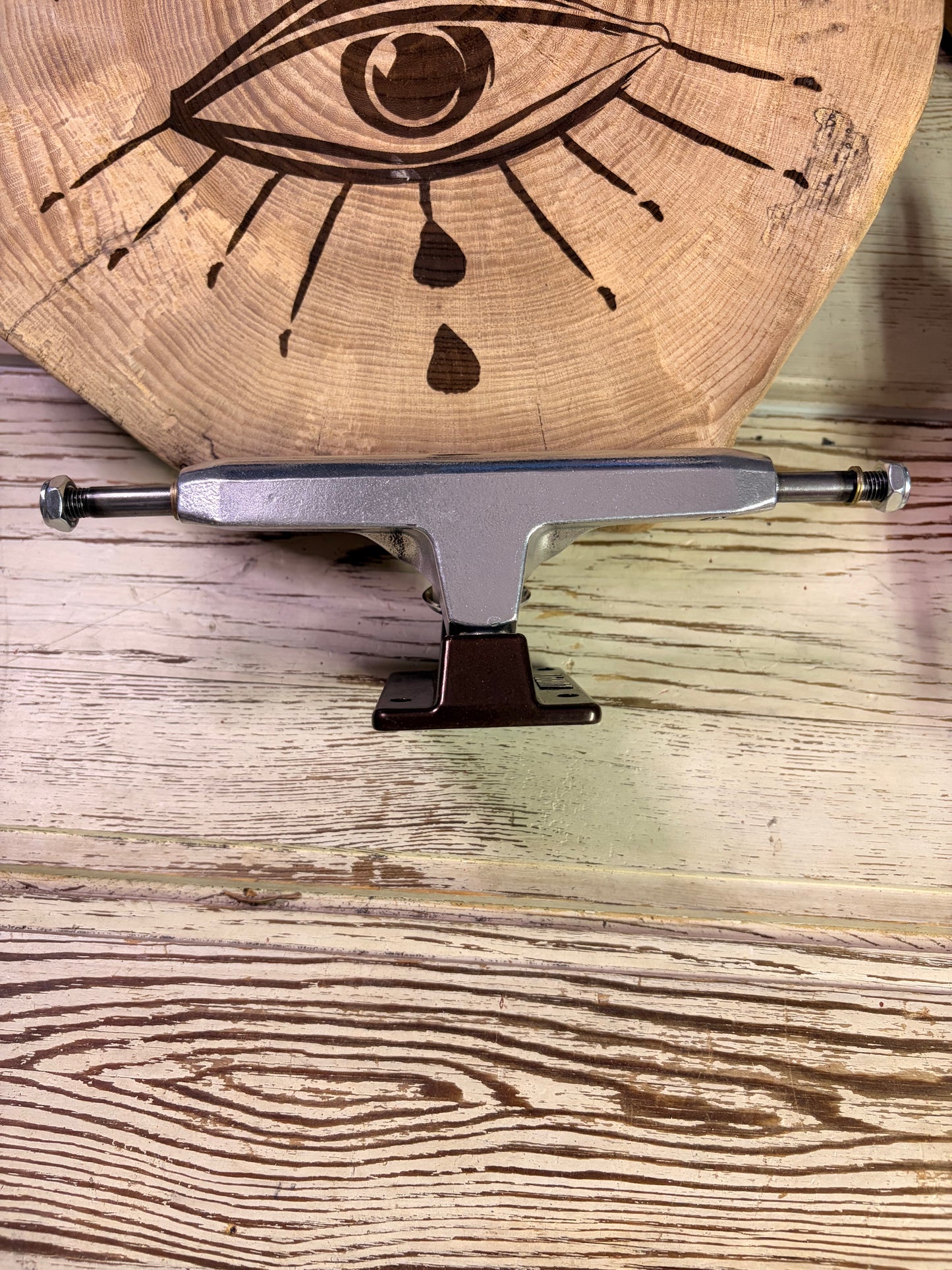 B: Lurpiv Gen 3 Hollow Brown